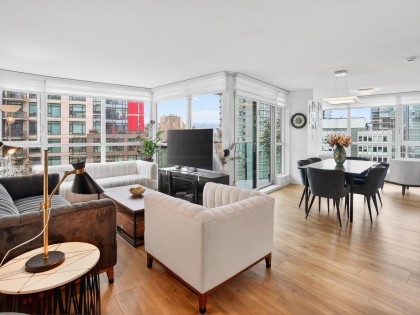 Photo 1 at 801 - 1189 Melville Street, Coal Harbour, Vancouver West