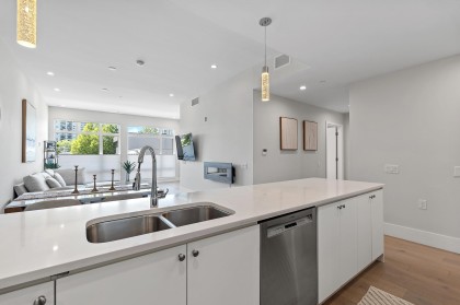 Photo 13 at 206 - 1591 Bowser Avenue, Norgate, North Vancouver