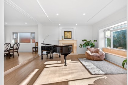 Photo 4 at 1369 W 55th Avenue, South Granville, Vancouver West