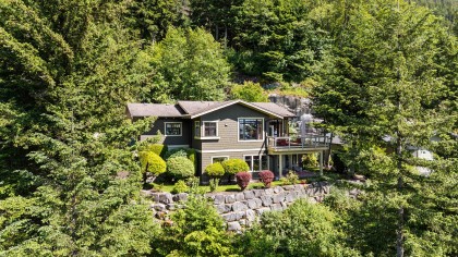 Photo 3 at 300 Ocean Crest Drive, Furry Creek, West Vancouver