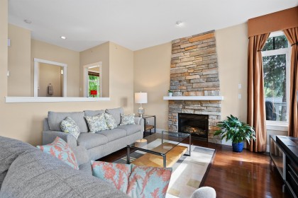 Photo 10 at 300 Ocean Crest Drive, Furry Creek, West Vancouver