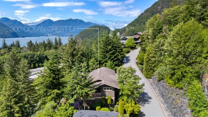 Photo 4 at 300 Ocean Crest Drive, Furry Creek, West Vancouver