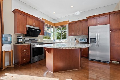 Photo 8 at 300 Ocean Crest Drive, Furry Creek, West Vancouver