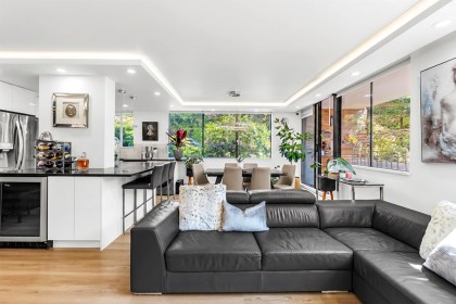 Photo 3 at L1 - 555 13th Street, Ambleside, West Vancouver