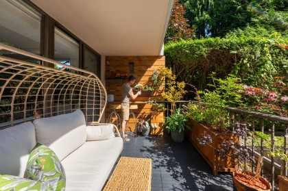 Photo 20 at L1 - 555 13th Street, Ambleside, West Vancouver