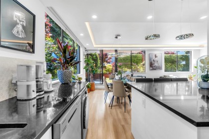Photo 4 at L1 - 555 13th Street, Ambleside, West Vancouver