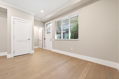 Photo 4 at 7523 Yukon Street, Marpole, Vancouver West