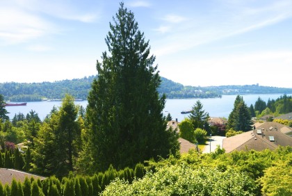 Photo 14 at 4015 Cummins Place, Dollarton, North Vancouver