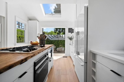 Photo 12 at 3392 W 8th Avenue, Kitsilano, Vancouver West