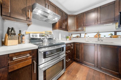 Photo 9 at 302 - 140 E 4th Street, Lower Lonsdale, North Vancouver