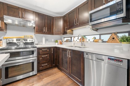 Photo 8 at 302 - 140 E 4th Street, Lower Lonsdale, North Vancouver