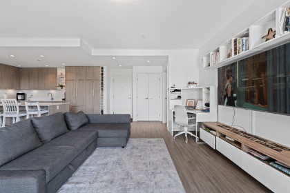 Photo 2 at 306 - 707 E 3rd Street, Queensbury, North Vancouver