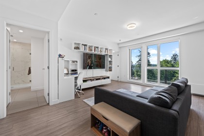 Photo 3 at 306 - 707 E 3rd Street, Queensbury, North Vancouver