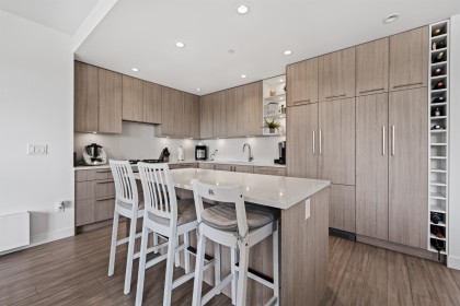 Photo 5 at 306 - 707 E 3rd Street, Queensbury, North Vancouver