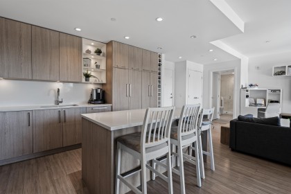 Photo 8 at 306 - 707 E 3rd Street, Queensbury, North Vancouver