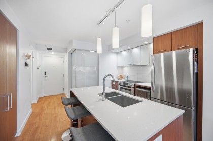 Photo 3 at 209 - 221 E 3rd Street, Lower Lonsdale, North Vancouver