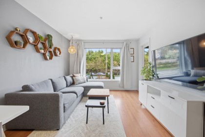 Photo 11 at 209 - 221 E 3rd Street, Lower Lonsdale, North Vancouver
