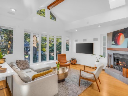 Photo 2 at 420 W 17th Avenue, Cambie, Vancouver West