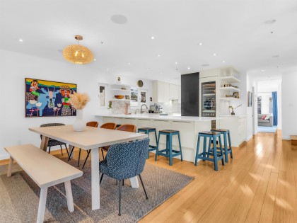 Photo 6 at 420 W 17th Avenue, Cambie, Vancouver West