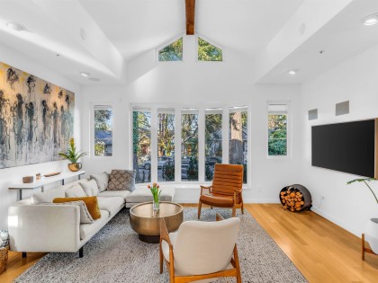 Photo 3 at 420 W 17th Avenue, Cambie, Vancouver West