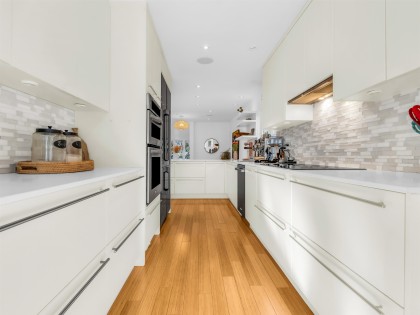 Photo 9 at 420 W 17th Avenue, Cambie, Vancouver West
