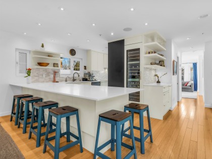 Photo 8 at 420 W 17th Avenue, Cambie, Vancouver West