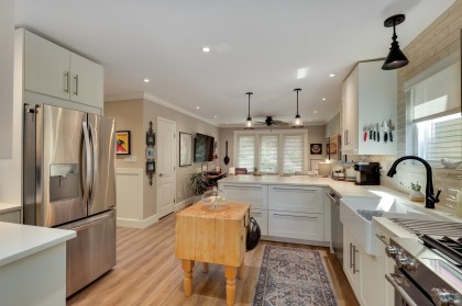 Photo 3 at 3821 Lonsdale Avenue, Upper Lonsdale, North Vancouver