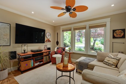 Photo 5 at 3821 Lonsdale Avenue, Upper Lonsdale, North Vancouver