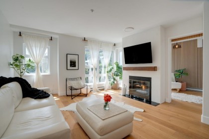 Photo 10 at 310 - 1823 W 7th Avenue, Kitsilano, Vancouver West