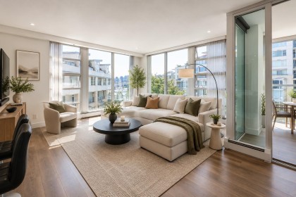 Photo 1 at 501 - 1228 Marinaside Crescent, Yaletown, Vancouver West