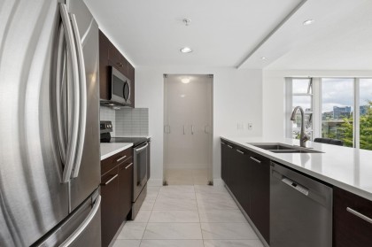 Photo 20 at 501 - 1228 Marinaside Crescent, Yaletown, Vancouver West
