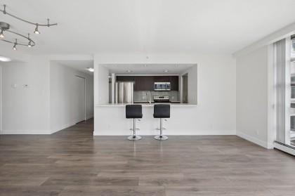 Photo 9 at 501 - 1228 Marinaside Crescent, Yaletown, Vancouver West