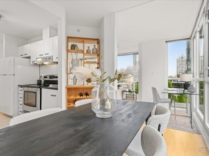 Photo 8 at 708 - 1188 Richards Street, Yaletown, Vancouver West