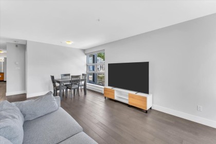Photo 4 at 302 - 2680 Arbutus Street, Kitsilano, Vancouver West