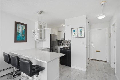Photo 5 at 802 - 1251 Cardero Street, West End VW, Vancouver West