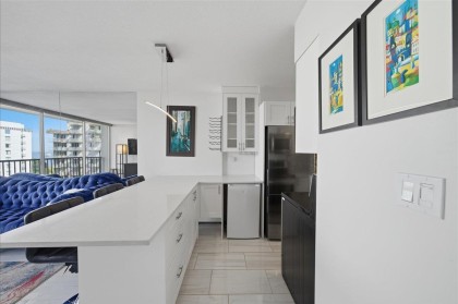 Photo 8 at 802 - 1251 Cardero Street, West End VW, Vancouver West