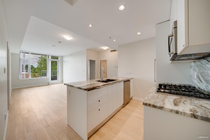 Photo 6 at 704 - 2565 Maple Street, Kitsilano, Vancouver West