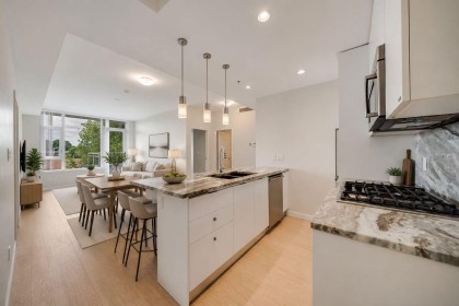 Photo 7 at 704 - 2565 Maple Street, Kitsilano, Vancouver West
