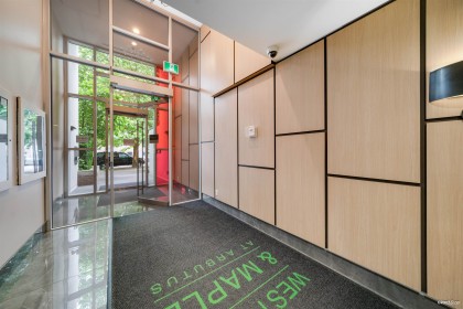 Photo 4 at 704 - 2565 Maple Street, Kitsilano, Vancouver West