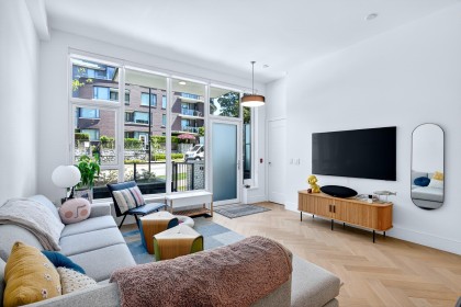 Photo 2 at 518 W 30th Avenue, Cambie, Vancouver West