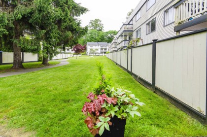 Photo 2 at 215 - 780 Premier Street, Lynnmour, North Vancouver