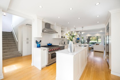 Photo 18 at 510 Newdale Place, Cedardale, West Vancouver