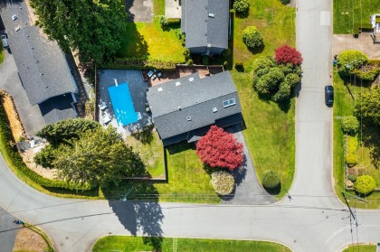 Photo 37 at 510 Newdale Place, Cedardale, West Vancouver