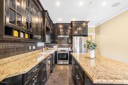 Photo 9 at 295 W 63rd Avenue, Marpole, Vancouver West