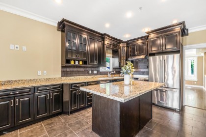 Photo 8 at 295 W 63rd Avenue, Marpole, Vancouver West