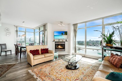 Photo 3 at 1502 - 1483 Homer Street, Yaletown, Vancouver West