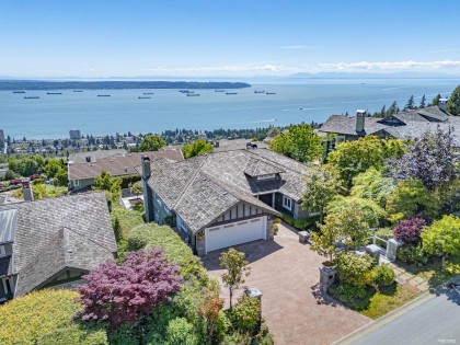 Photo 3 at 2673 Folkestone Way, Whitby Estates, West Vancouver