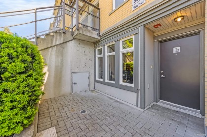 Photo 2 at 101 - 5568 Kings Road, University VW, Vancouver West
