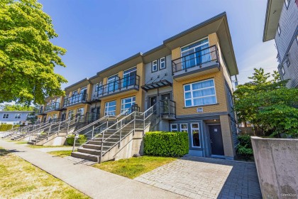 Photo 1 at 101 - 5568 Kings Road, University VW, Vancouver West