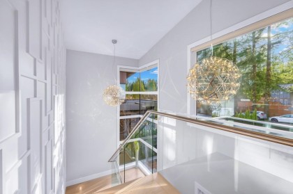Photo 8 at 31 Glenmore Drive, Glenmore, West Vancouver